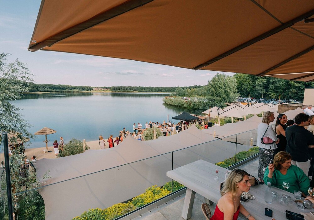 Zaal Horizon met extra  groot zijterras