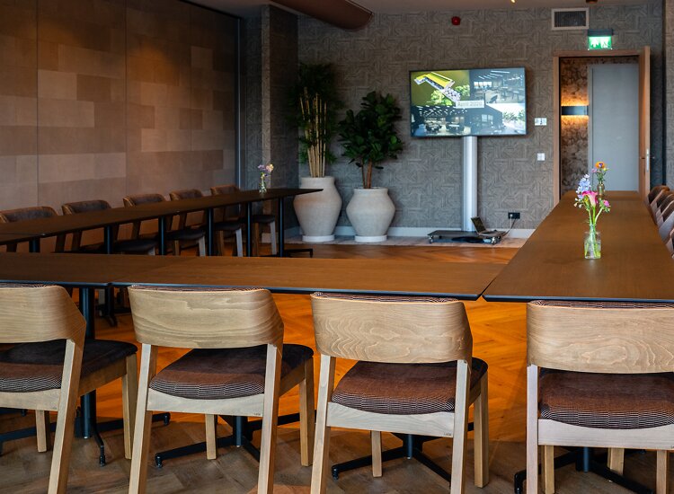 Zaal Lelie